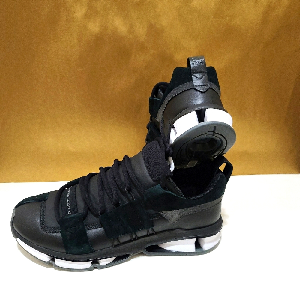 Adidas Originals Twinstrike ADV Stretch Leather..